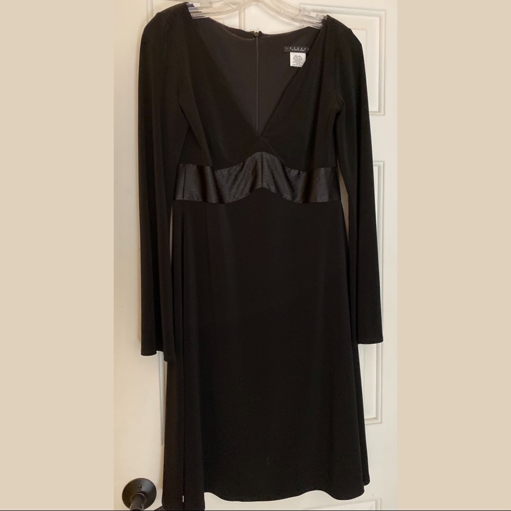 Laundry by Shelli Segal black dress